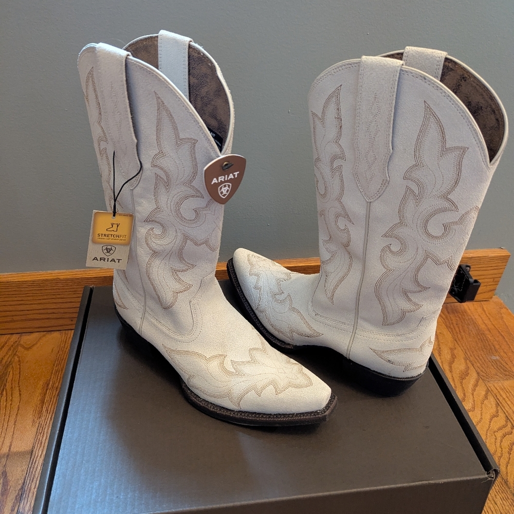 Ariat Distressed Ivory Western Boots